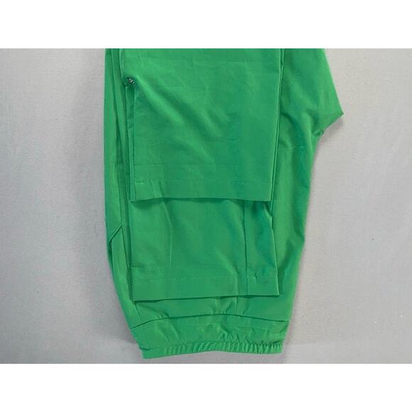 Chico's Zenergy Super Lightweight Pull On Microfiber Cargo Pants. Green, 1 (8) - Picture 4 of 9